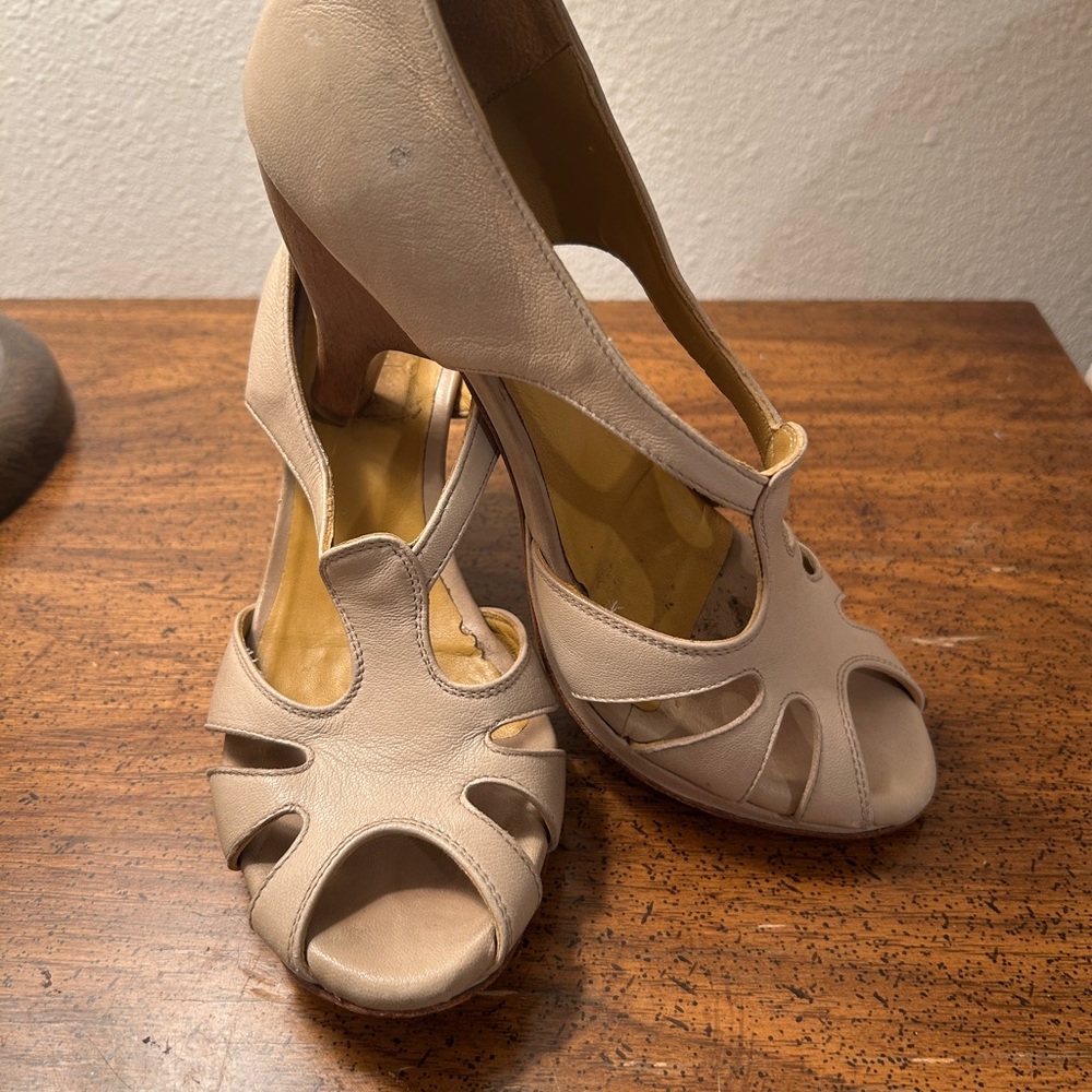 COCLICO - Classic Women's Peep-Toe Cutout Heels in Beige